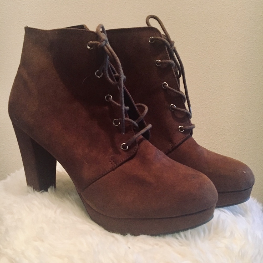 FOREVER21 dark brown faux suede heeled bootie